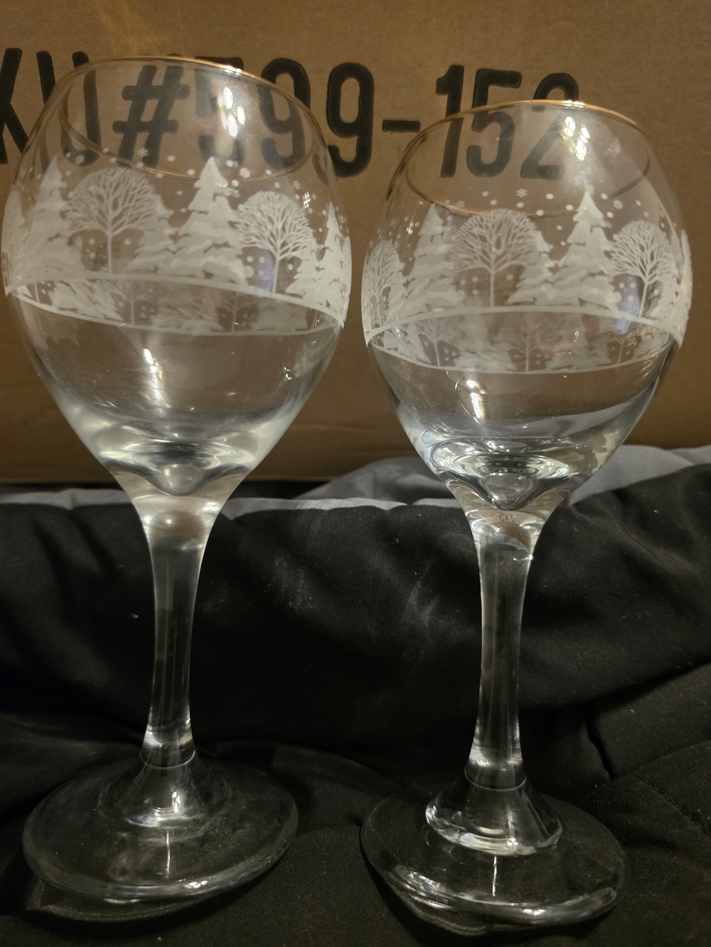 Clear Etched Holiday Wine Glasses - Set of 2